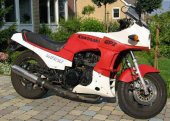 1986 Kawasaki GPZ 750 photo